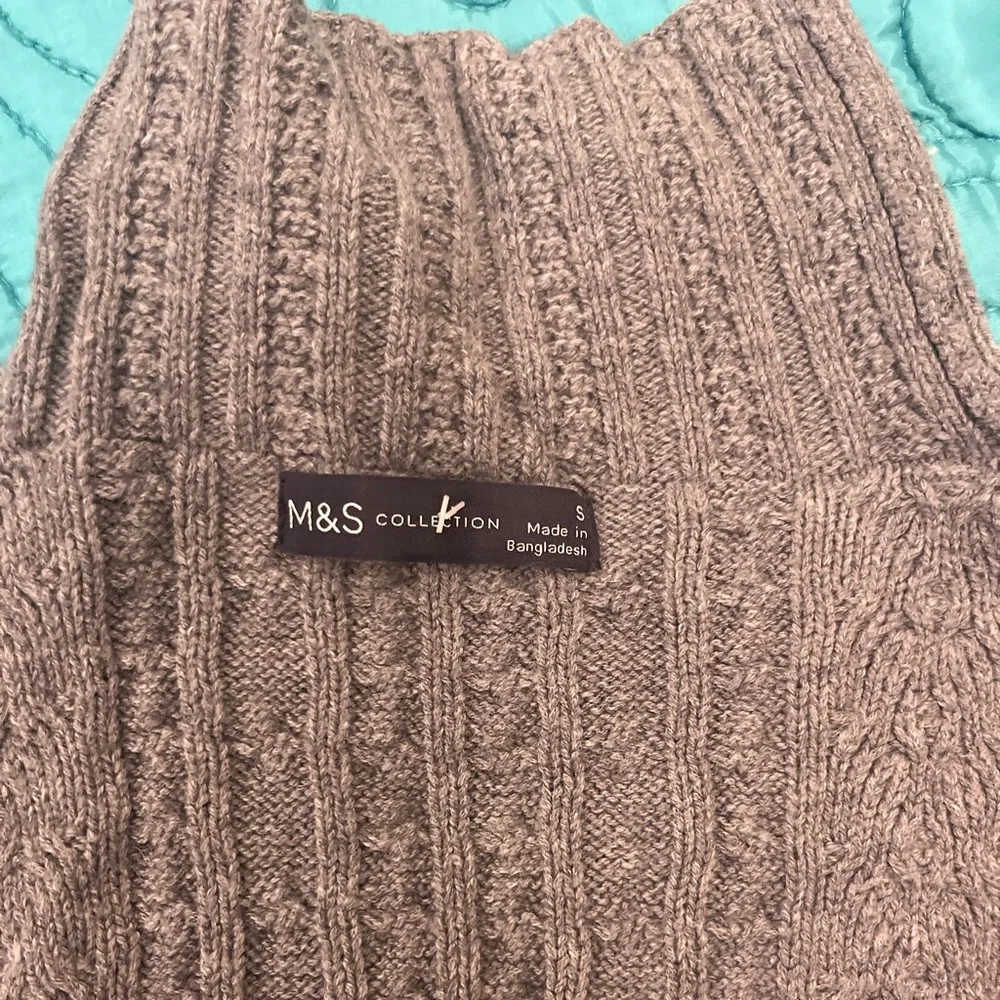 Marks & Spencer Turtle Neck Cable-Knit Woollen Dress in Grey (UK 8) - Picture 4 of 5